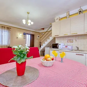 https://apartment-simeone.hotelinzadar.com