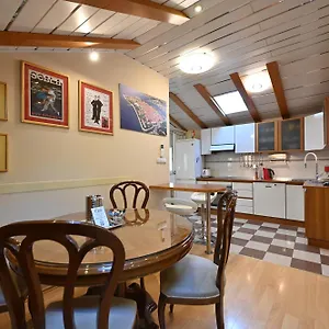 https://apartment-eva-croatia.hotelinzadar.com