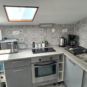  Apartment Anica Whit Parking